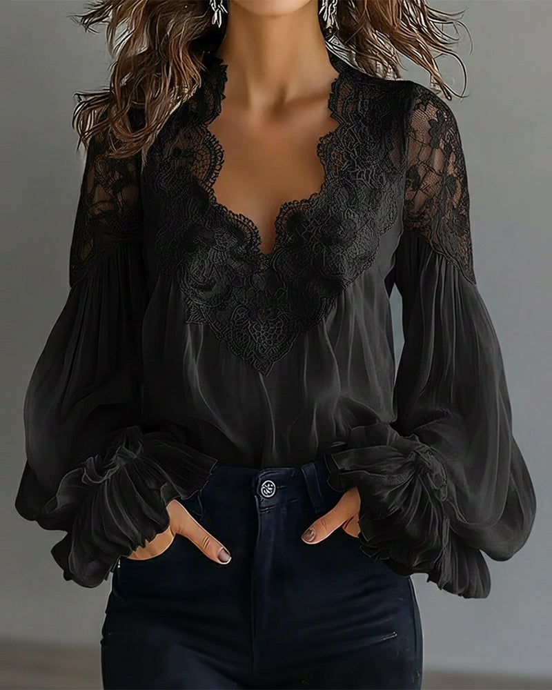 Laceva™  |  Women's Blouse with V-neck and puffed sleeves