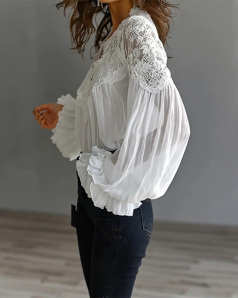 Laceva™  |  Women's Blouse with V-neck and puffed sleeves